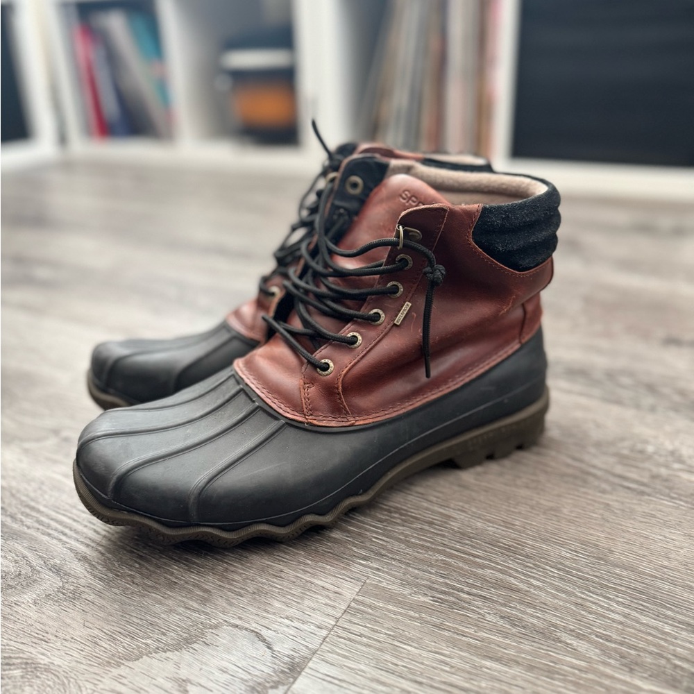 Men's Sperry Brown and Black Waterproof Duck Boots - Classic Lace-Up